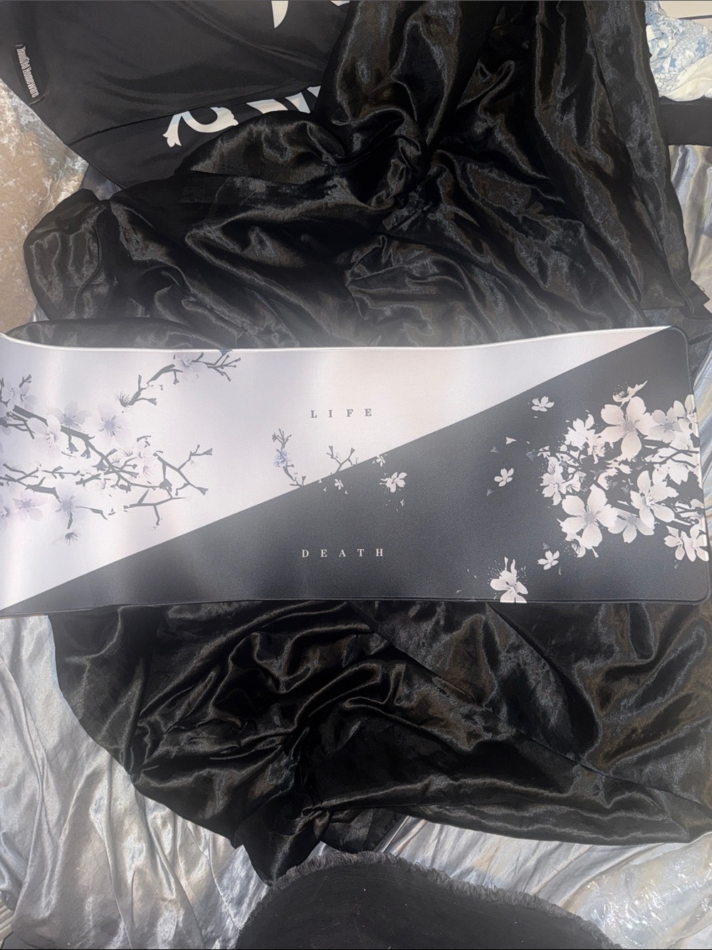 Siski Black & White Japanese Cherry Blossom Gaming Mouse Pad! (New)